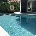 Luxury With Pool And Garden Perfect Location