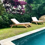 Luxury With Pool And Garden Perfect Location *