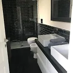 Luxury With Pool And Garden Perfect Location *